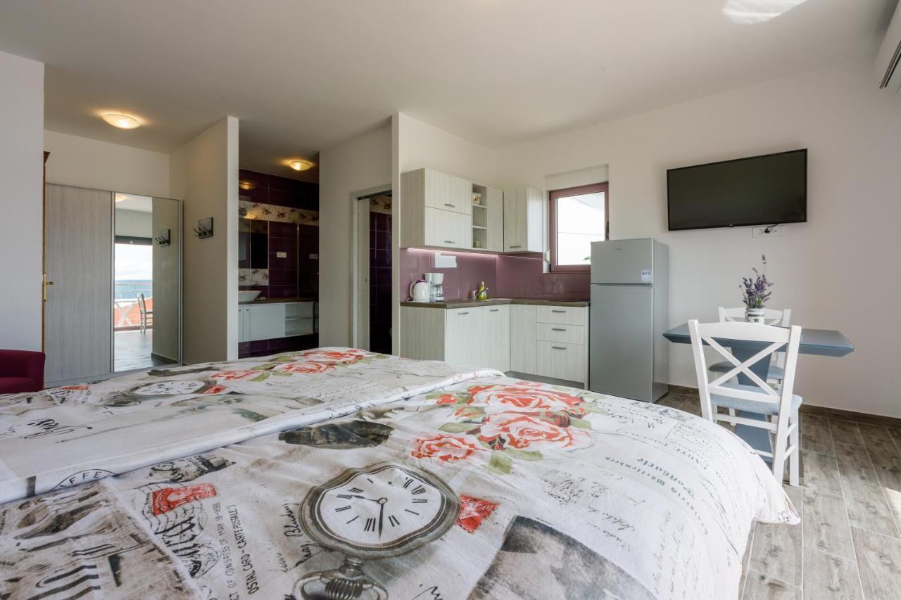 Apartmani Rino Dramalj Exterior foto
